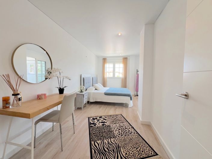Image No.21-6 Bed Villa for sale