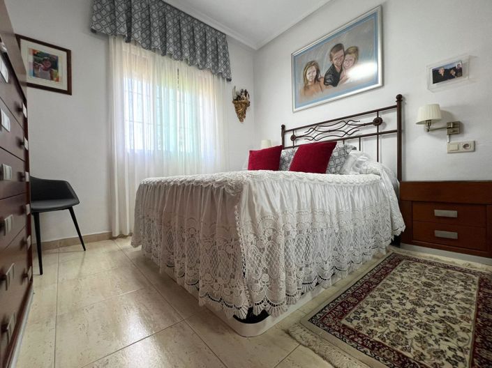 Image No.9-2 Bed Bungalow for sale
