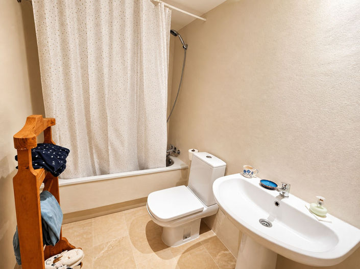 Image No.8-2 Bed Duplex for sale