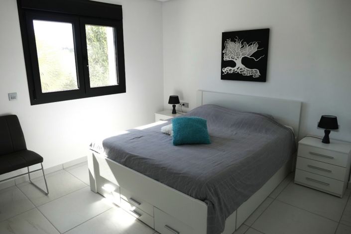 Image No.9-4 Bed Villa for sale