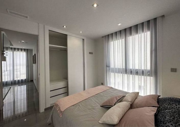 Image No.15-3 Bed Villa for sale