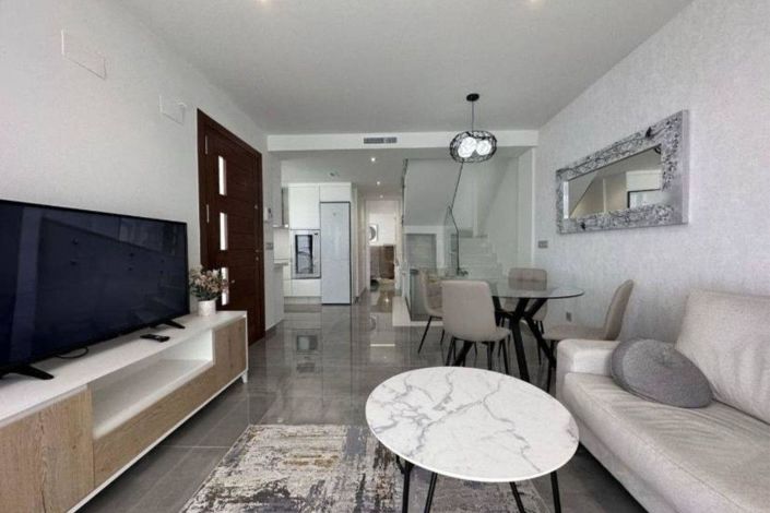 Image No.5-3 Bed Villa for sale