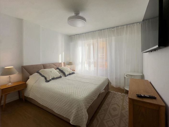 Image No.12-3 Bed Apartment for sale
