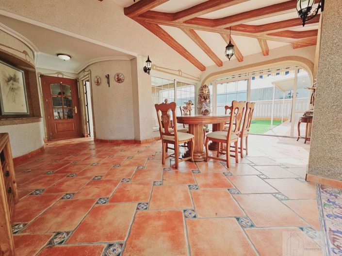 Image No.28-5 Bed Villa for sale