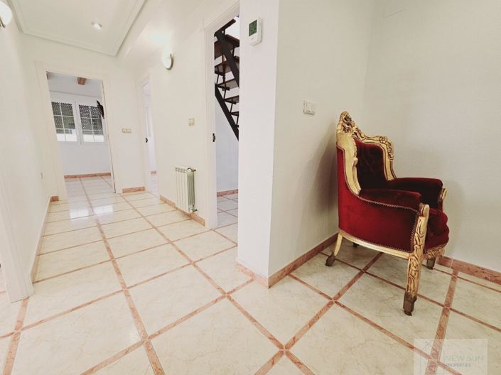 Image No.34-5 Bed Villa for sale