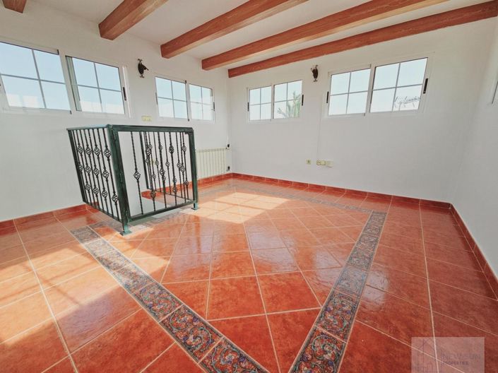 Image No.39-5 Bed Villa for sale