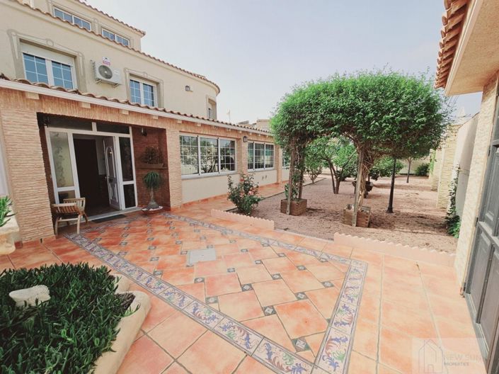 Image No.4-5 Bed Villa for sale