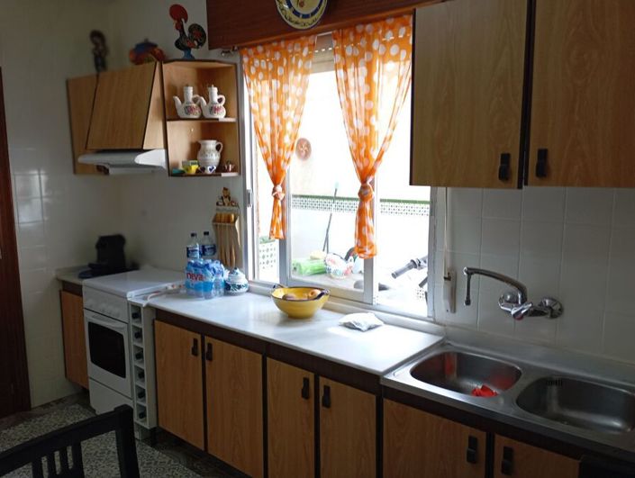 Image No.18-4 Bed Townhouse for sale