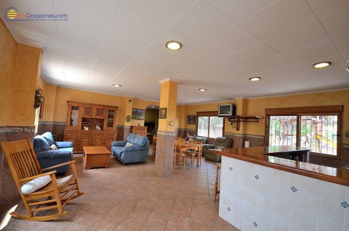 Image No.42-6 Bed Villa for sale