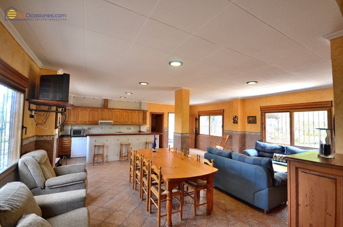 Image No.44-6 Bed Villa for sale
