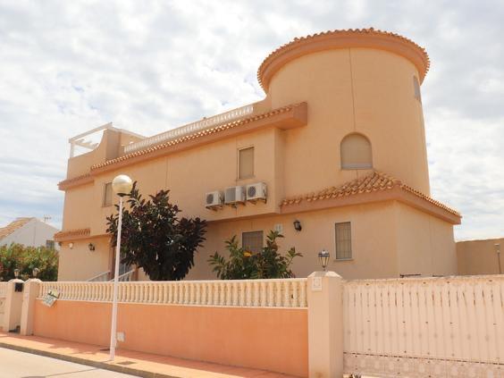 Image No.14-4 Bed Villa for sale