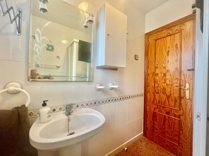 Image No.29-3 Bed Bungalow for sale