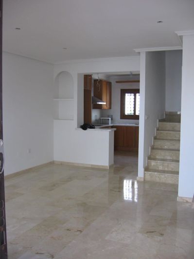 Image No.8-2 Bed Townhouse for sale
