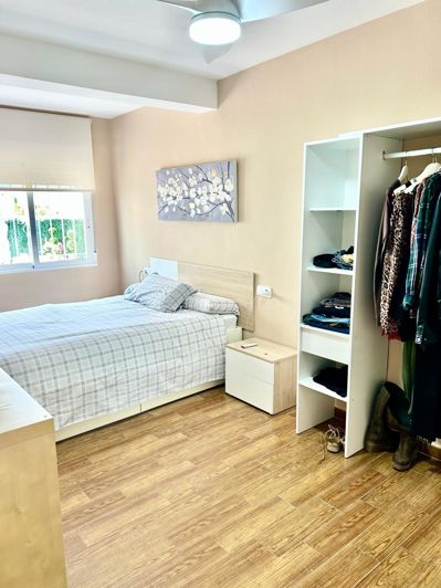 Image No.5-2 Bed House for sale