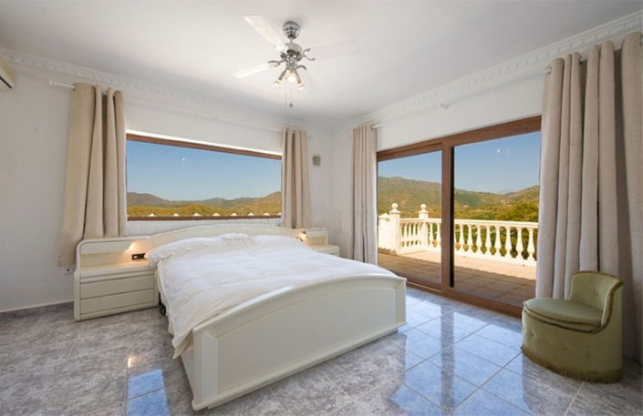 Image No.13-7 Bed Villa for sale