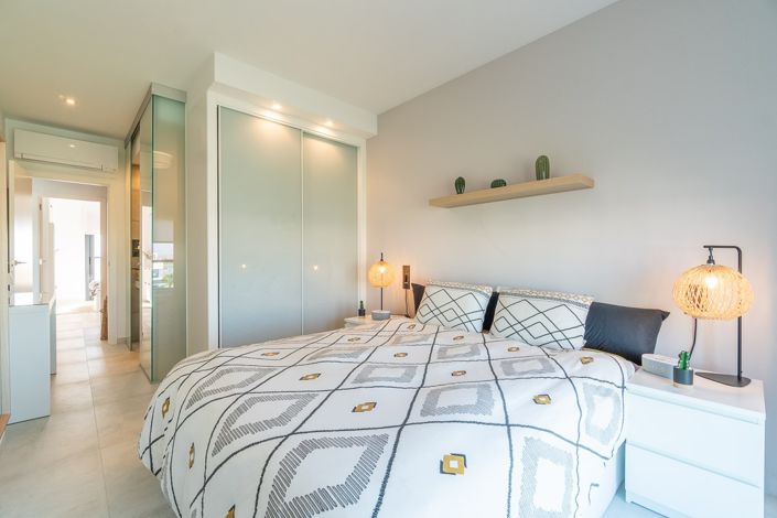 Image No.22-2 Bed Apartment for sale