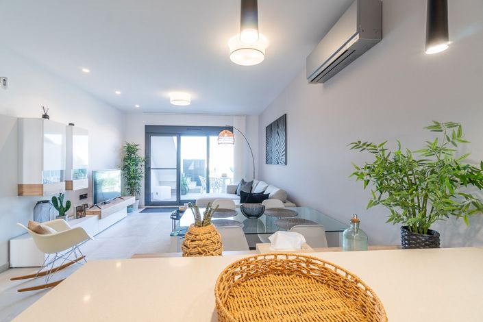 Image No.8-2 Bed Apartment for sale
