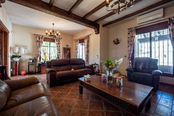 Image No.3-4 Bed Villa for sale