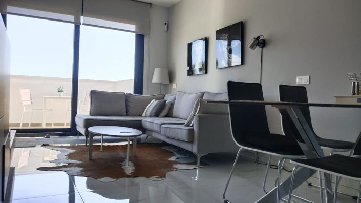 Image No.6-2 Bed House for sale