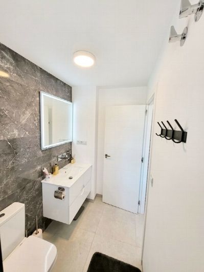 Image No.11-2 Bed Property for sale