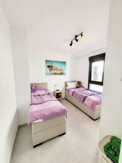 Image No.12-2 Bed Property for sale