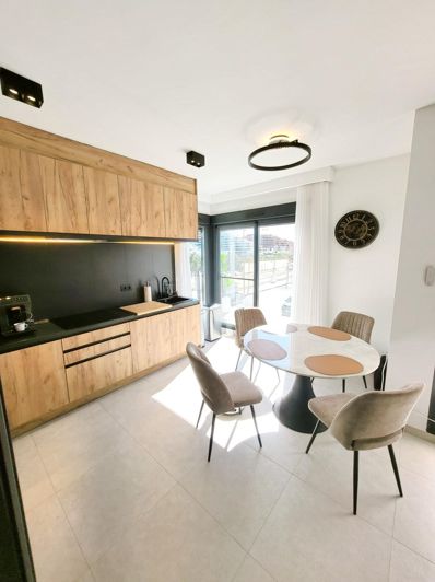 Image No.3-2 Bed Property for sale