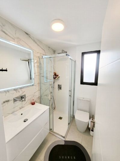 Image No.9-2 Bed Property for sale
