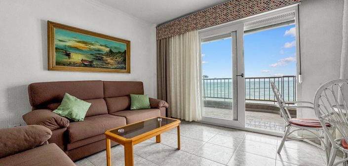 Image No.11-3 Bed House for sale
