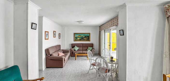 Image No.14-3 Bed House for sale