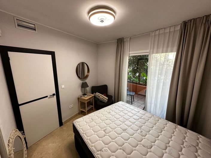 Image No.10-3 Bed Apartment for sale