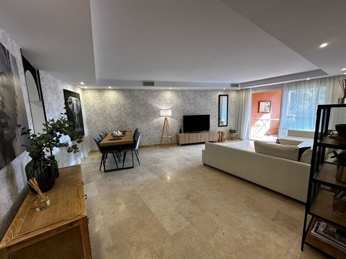 Image No.13-3 Bed House for sale