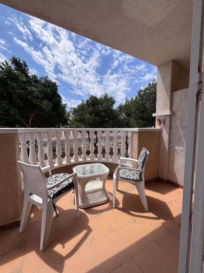 Image No.12-3 Bed Townhouse for sale