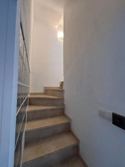 Image No.24-3 Bed Townhouse for sale
