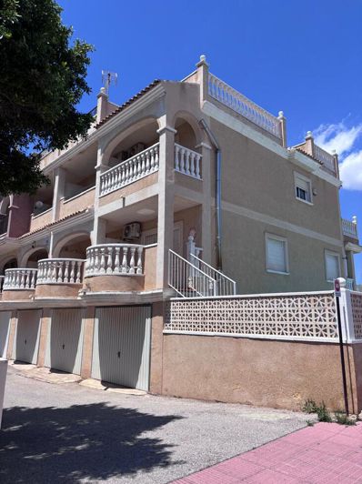 Image No.3-3 Bed Townhouse for sale