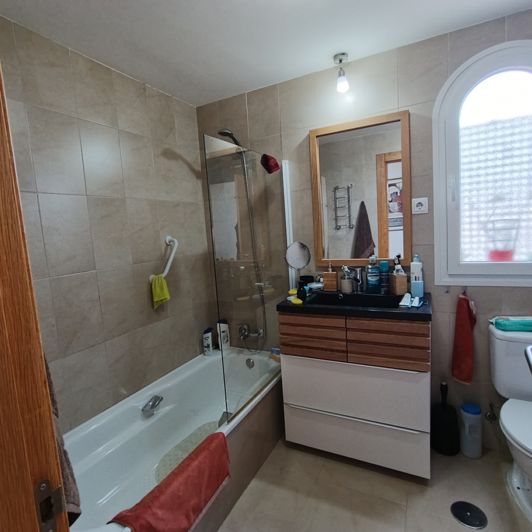 Image No.13-2 Bed House for sale