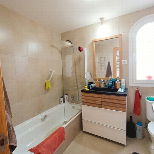 Image No.21-2 Bed Apartment for sale