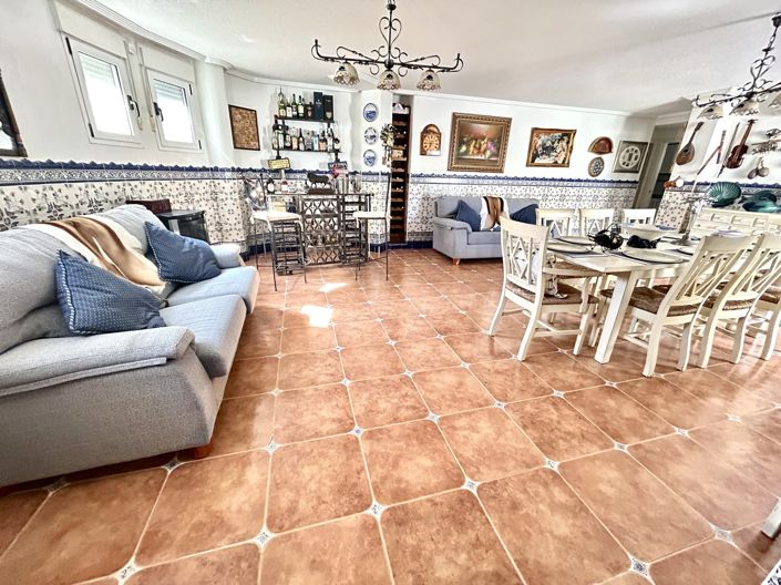 Image No.21-4 Bed Villa for sale