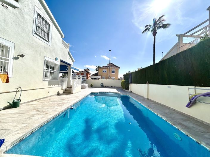 Image No.31-4 Bed Villa for sale