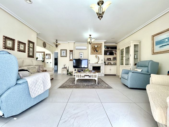 Image No.7-4 Bed Villa for sale