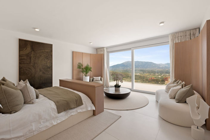 Image No.15-4 Bed Property for sale