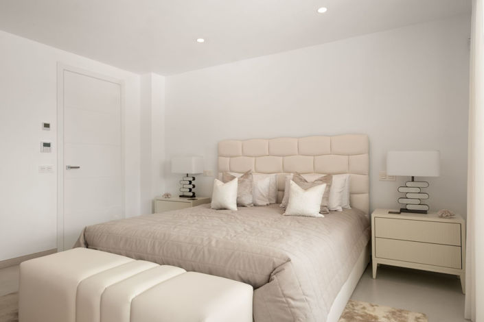 Image No.16-4 Bed Property for sale