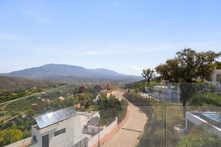 Image No.20-4 Bed Property for sale