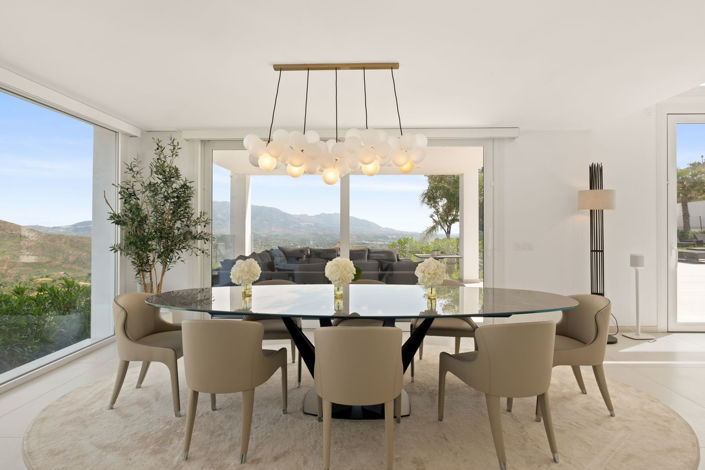 Image No.22-4 Bed Property for sale