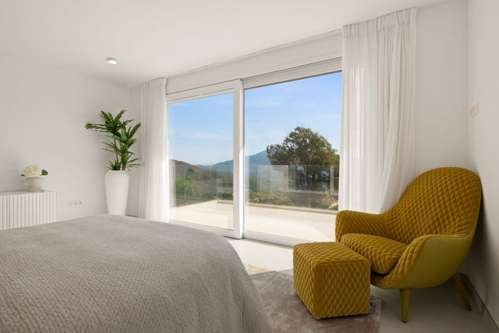 Image No.26-4 Bed Property for sale