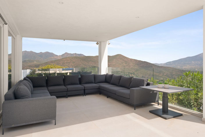 Image No.37-4 Bed Property for sale