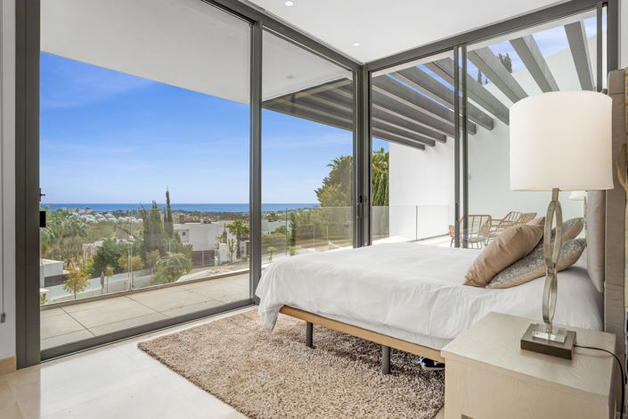 Image No.23-5 Bed House for sale