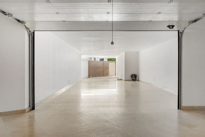 Image No.45-5 Bed House for sale
