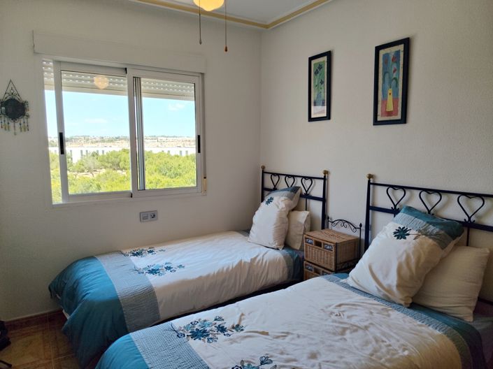 Image No.20-2 Bed Apartment for sale