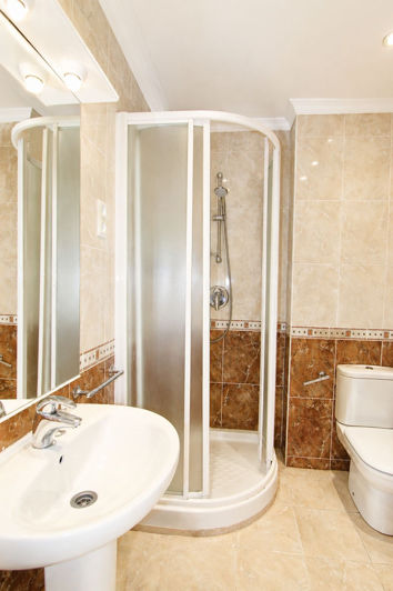 Image No.14-1 Bed Property for sale