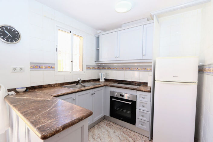 Image No.10-2 Bed House for sale
